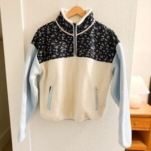 Thread & Supply Cream and Navy Blue Fleece zip up M